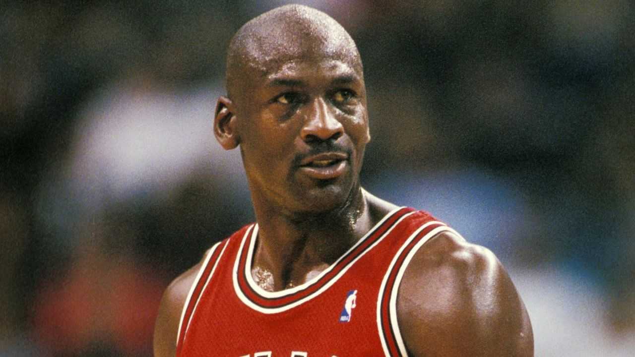"Je suis juste honnête": une joueuse de Charlotte Hornets fait une déclaration bizarre sur l'héritage de Michael Jordan