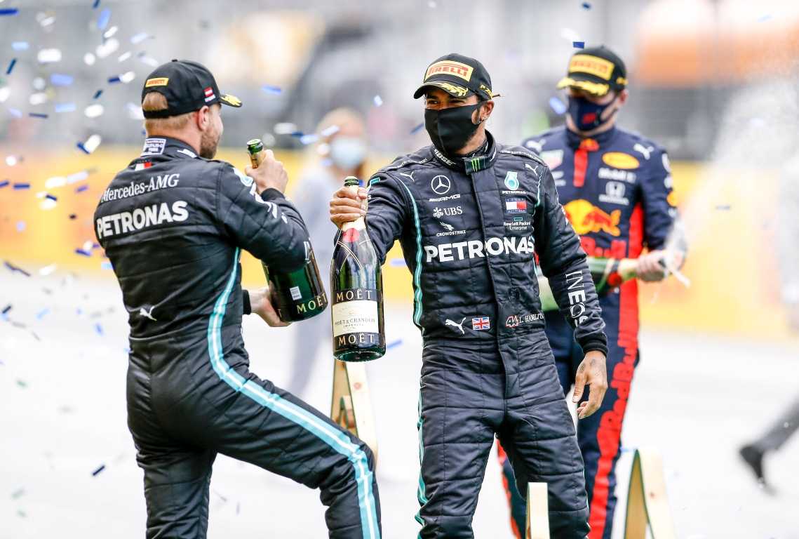 «Cela doit inquiéter leurs concurrents» - Ross Brawn prédit une Mercedes plus «agressive» en F1