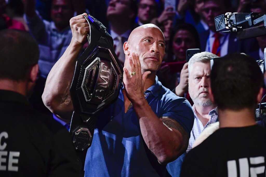 «Un cadeau de mon frère Dana White et de l’UFC» – Dwayne ‘The Rock’ Johnson Hypes Up UFC 251
