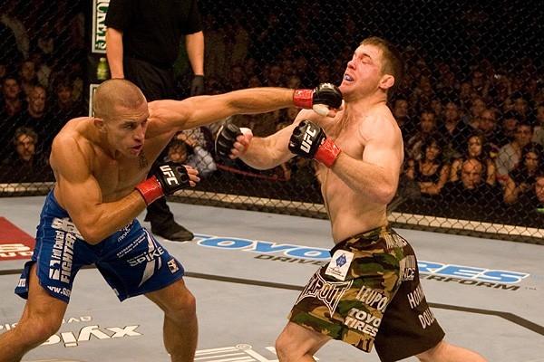 Georges-St-Pierre-Matt-Hughes-UFC