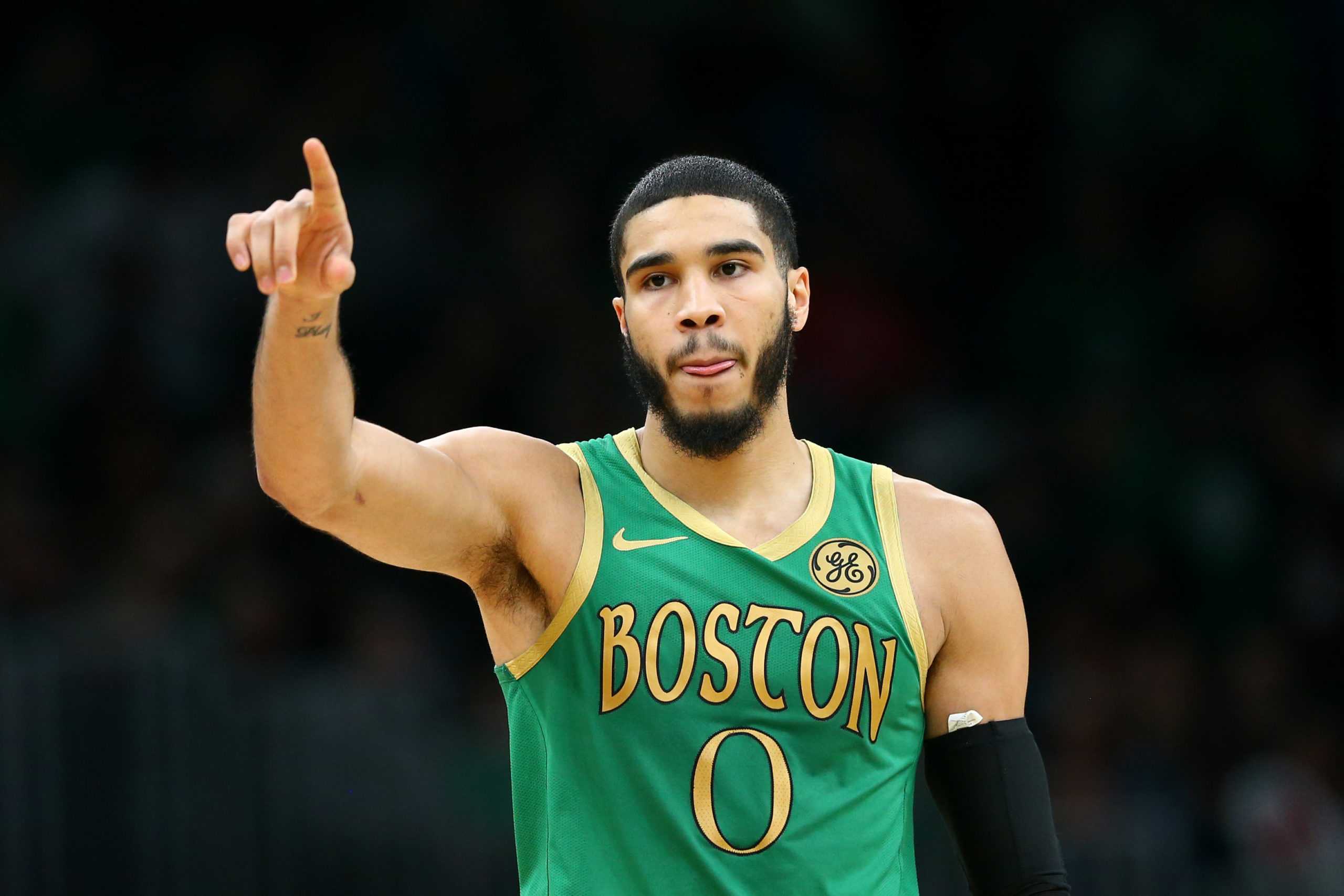 Jayson Tatum des Celtics remercie Kobe Bryant de l'avoir fait tomber amoureux du basketball