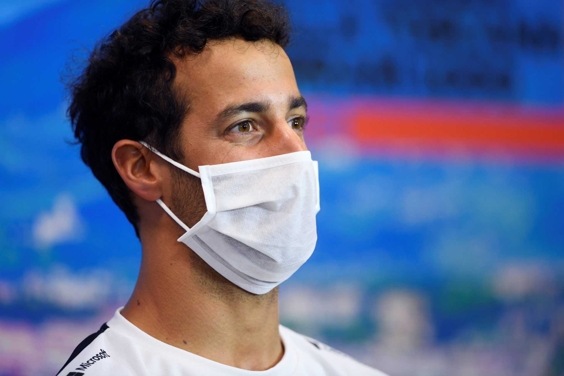 Daniel Ricciardo explique comment Alex Albon l'a conduit sur le podium du Mugello F1