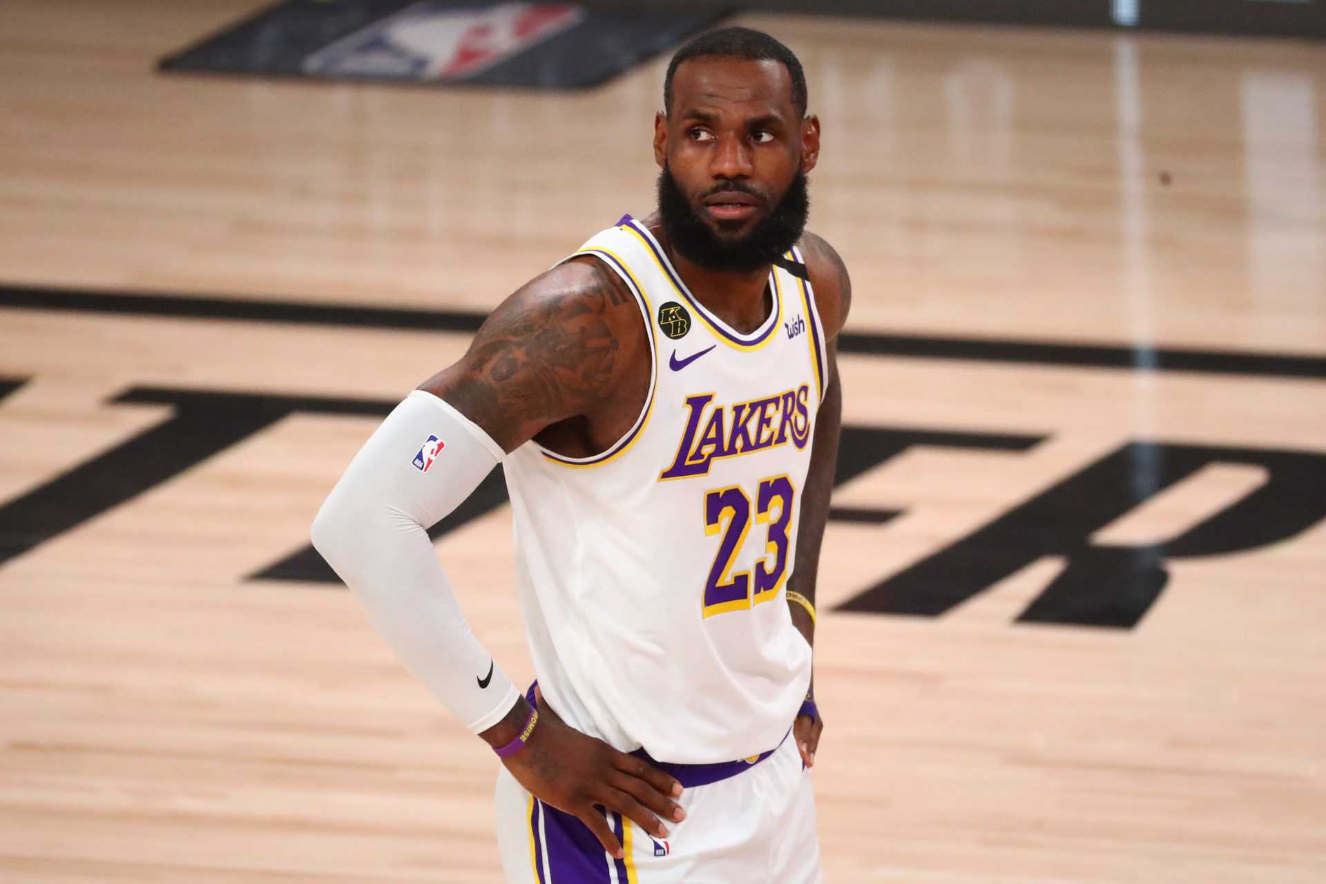 Après avoir perdu MVP, LeBron James des Lakers tombe loin derrière Michael Jordan