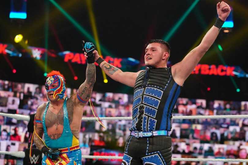 La WWE taquine une possible séparation de la famille Mysterio à Raw