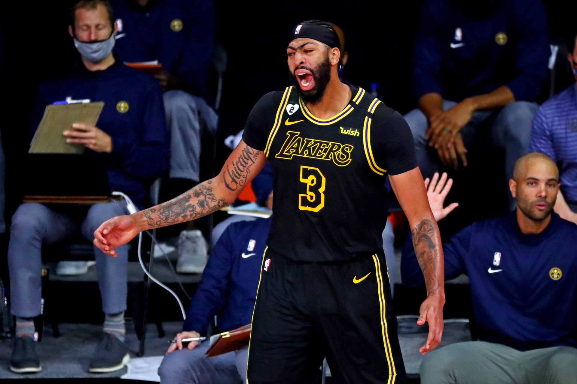 REGARDER: La ressemblance étrange entre Kobe Bryant des Lakers et les Buzzer Beaters d'Anthony Davis