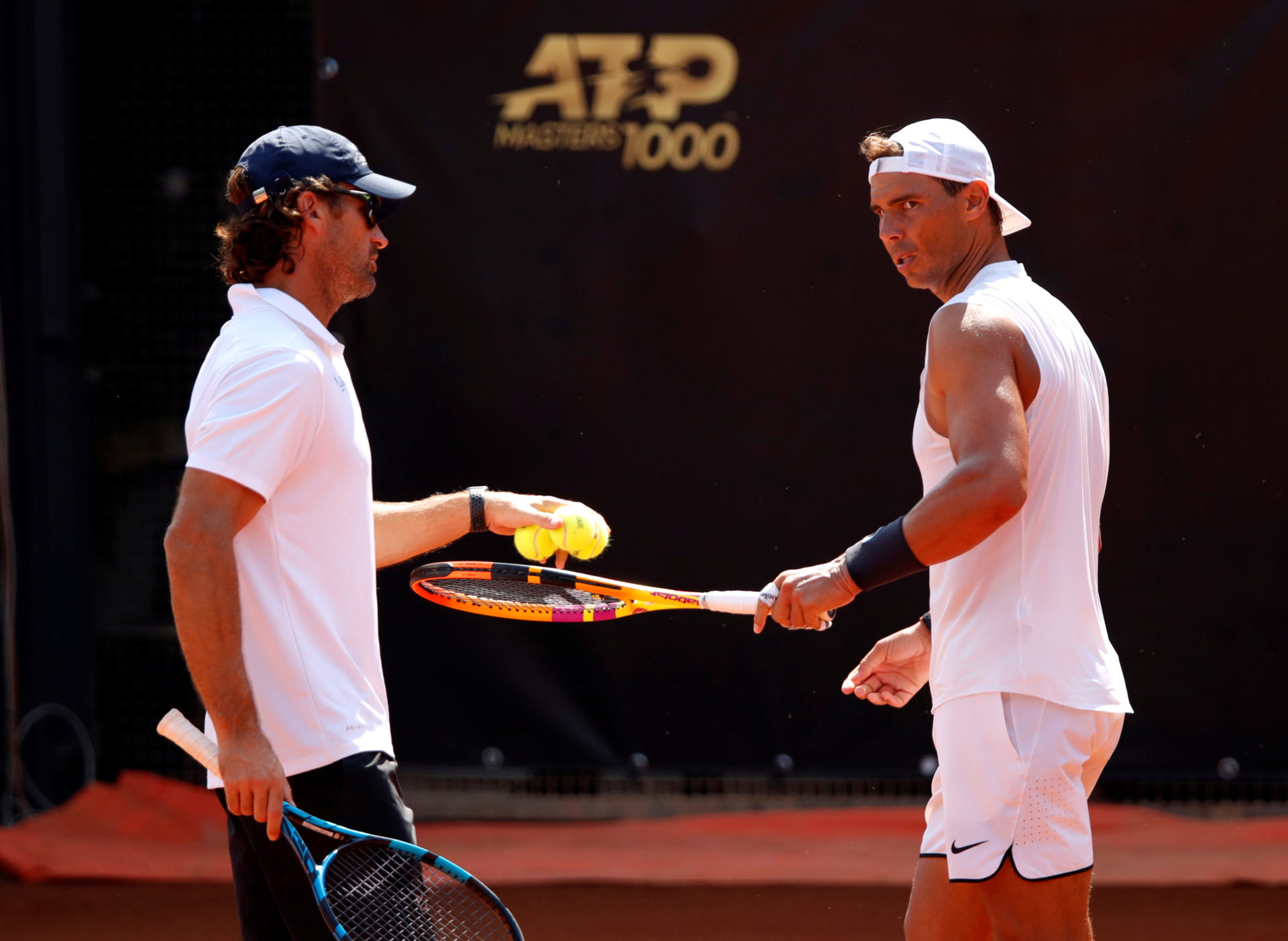 Rafael Nadal s'entraîne avec l'entraîneur Carlos Moya avant l'ATP Masters 1000 Italian Open
