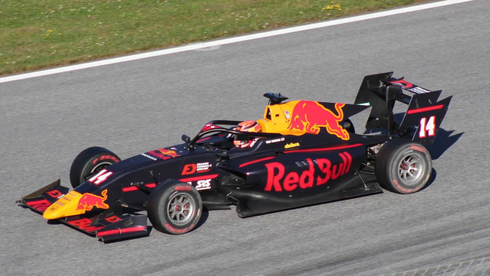 Le patron de F2 pense que le Red Bull Junior Tsunoda est plus rapide que Mick Schumacher