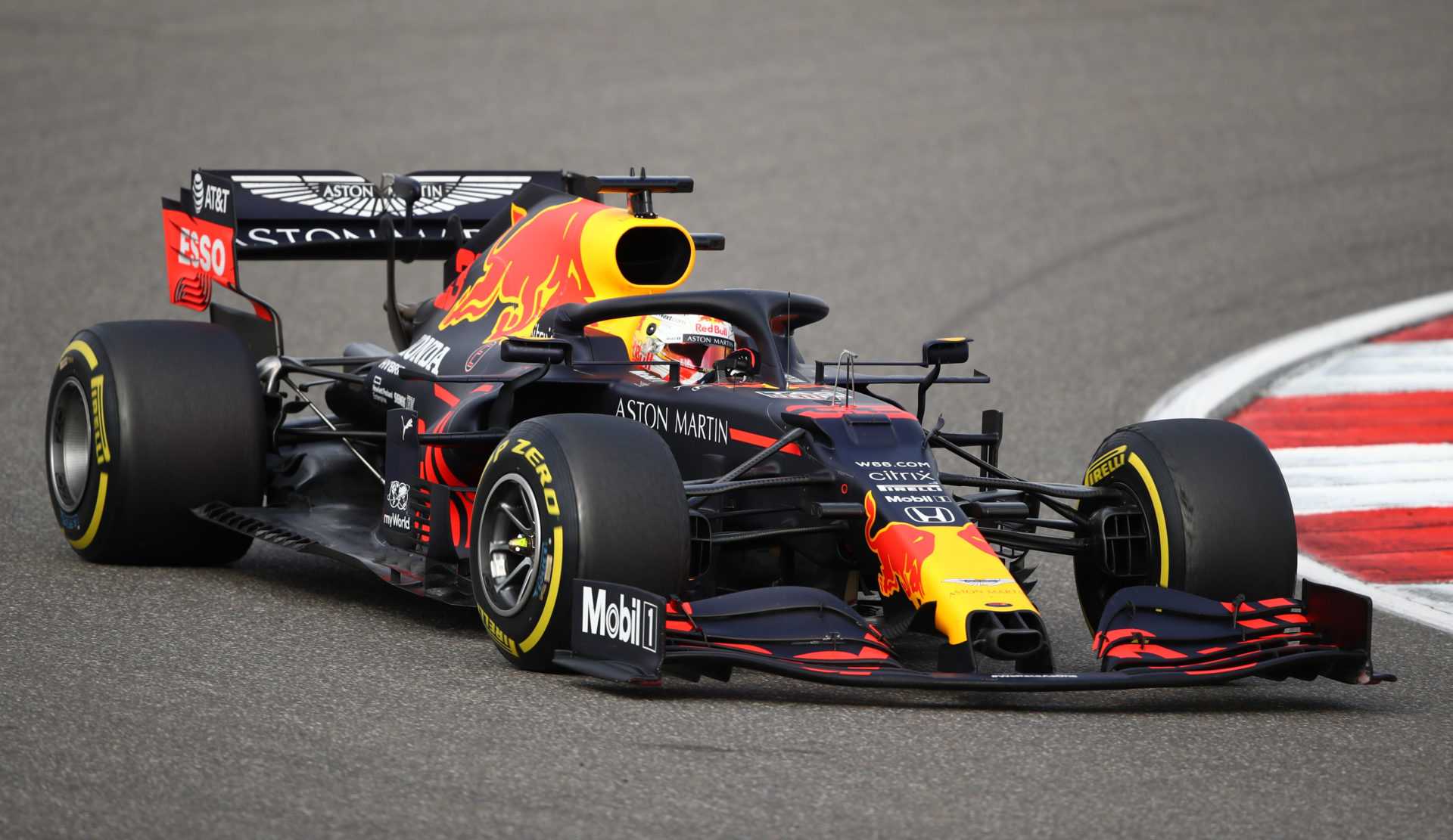 Red Bull F1 explique pourquoi le remplacement d'Alex Albon ne résoudra rien