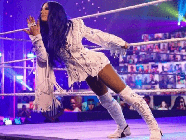 «Je ne peux rien faire» - Sasha Banks met en garde la liste des femmes de SmackDown