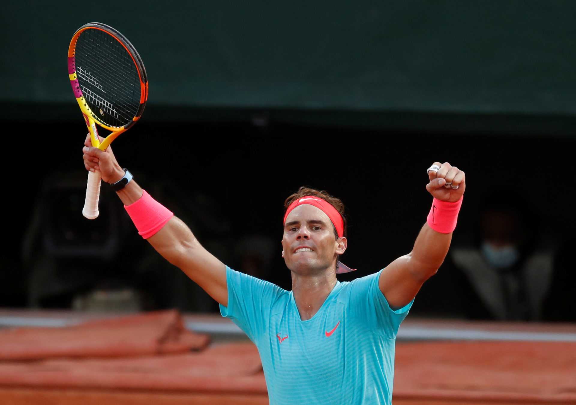 Rafael Nadal célèbre lors des demi-finales de Roland-Garros 2020