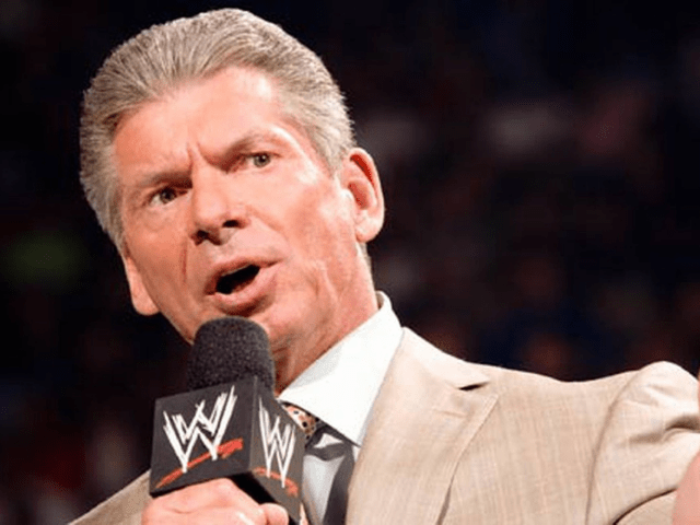Dakota Kai, Paige et d'autres superstars de la WWE expriment leur frustration face à la décision controversée de Vince McMahon