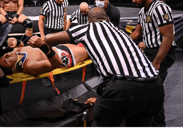 La superstar de la WWE échappe à une blessure fatale sur NXT