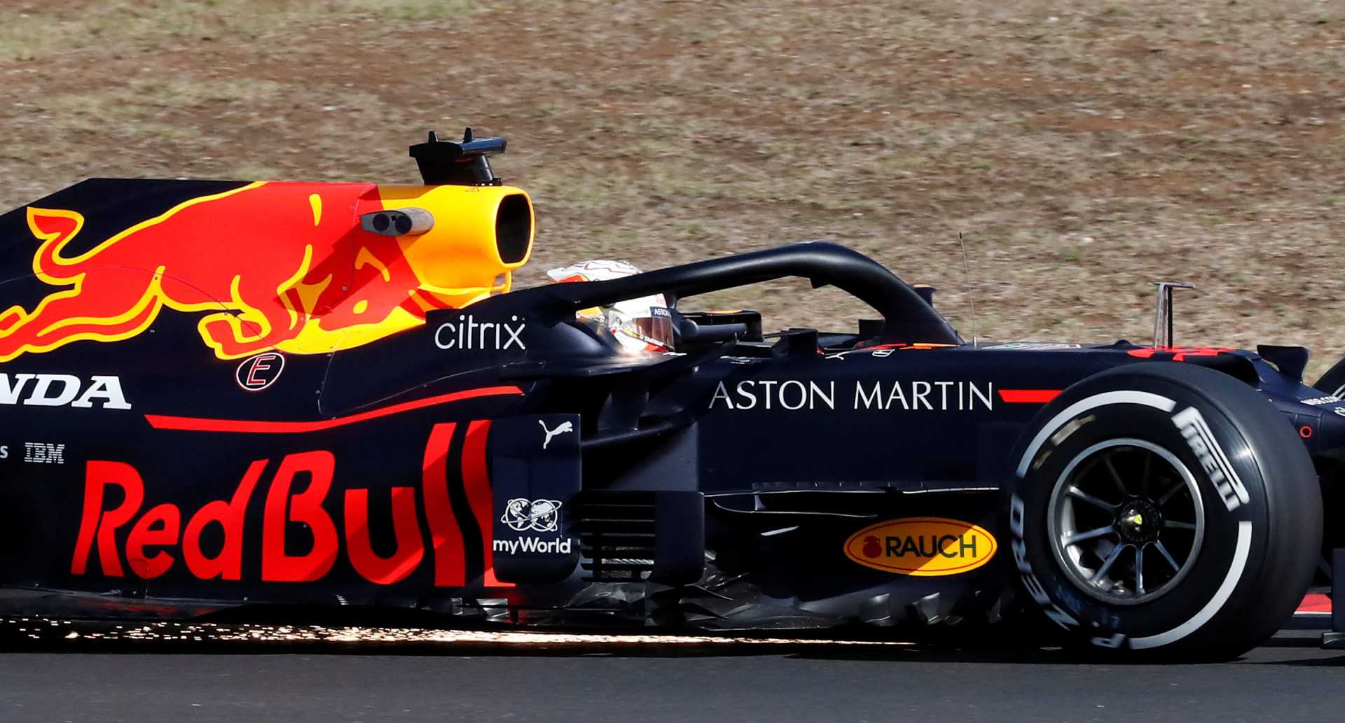 Red Bull a besoin de deux voitures pour vraiment mettre Mercedes sous pression