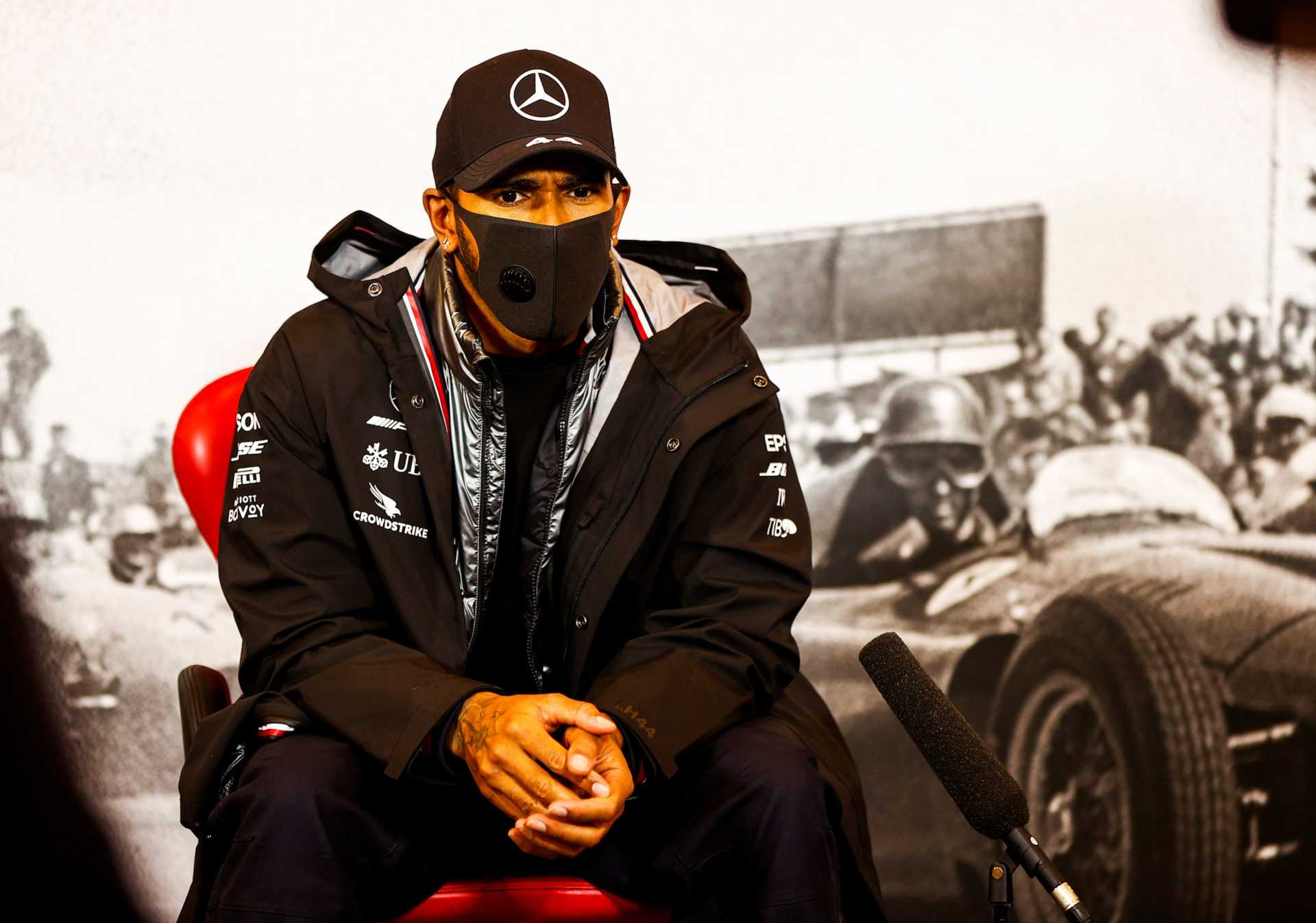 Mercedes taquine à nouveau les rumeurs de Lewis Hamilton-Renault, voici la réponse hilarante de Renault