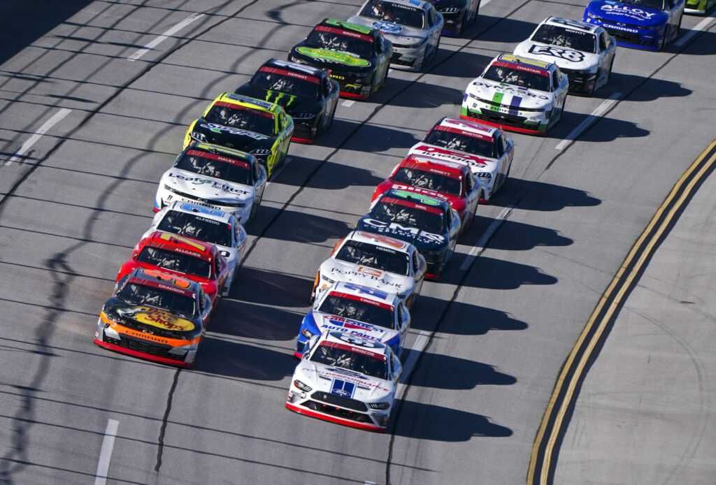 Prédiction de course du championnat NASCAR Xfinity Series 2020: qui remportera le titre au Phoenix Raceway?