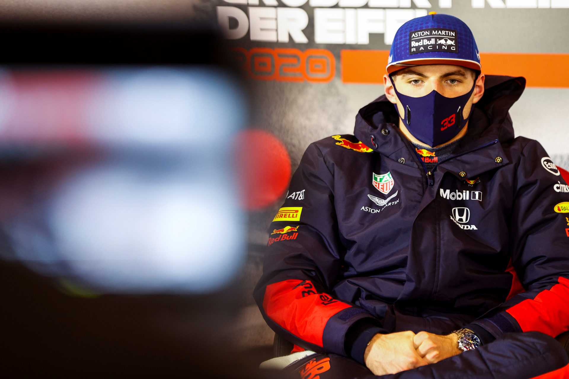 REGARDER: La réaction de Max Verstappen à un journo le qualifiant de "Damager de carrière" chez Red Bull