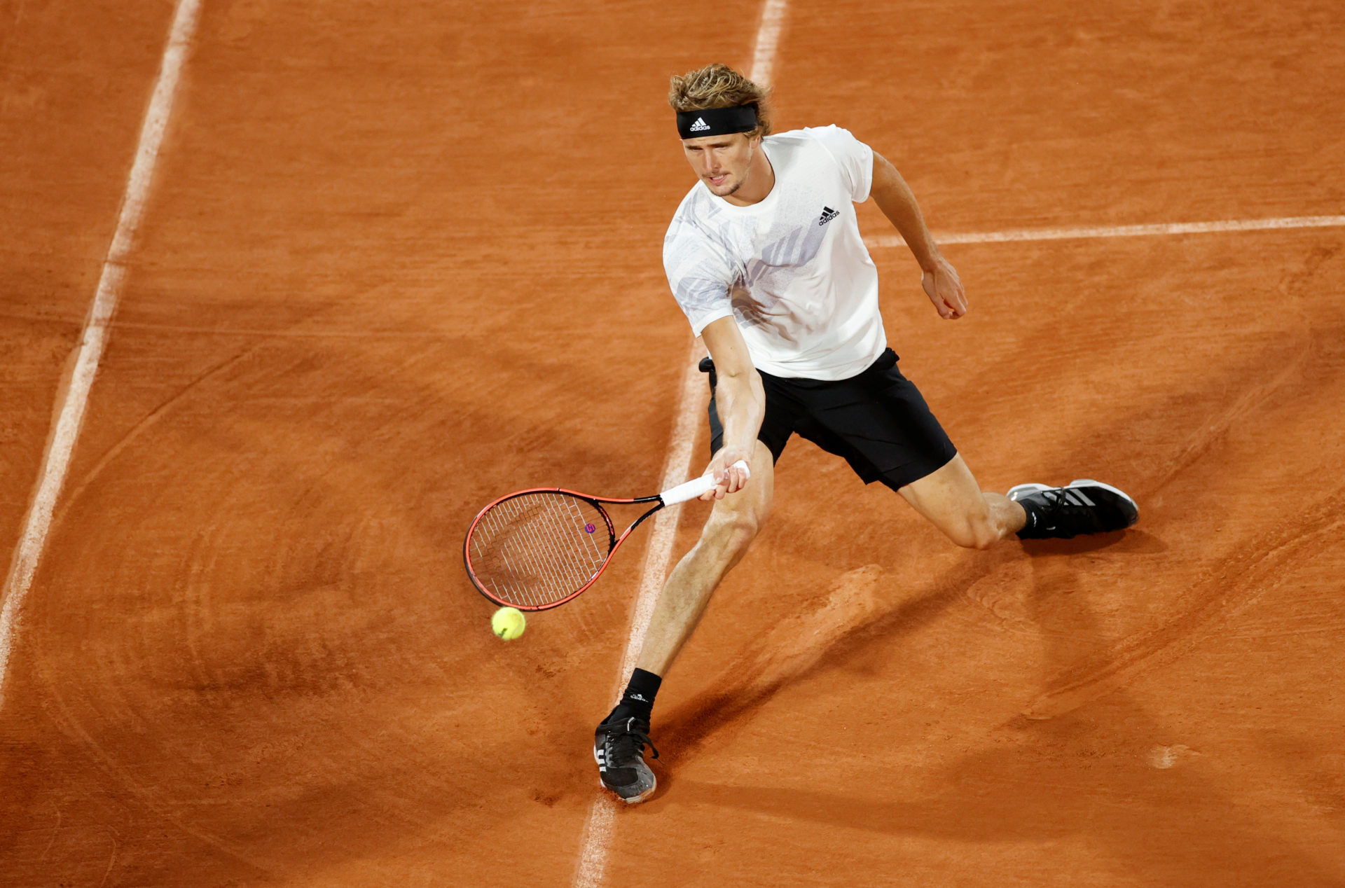 Alexander Zverev en action à Roland-Garros 2020