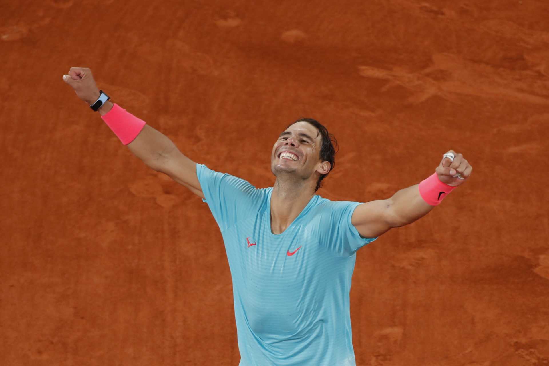 Rafael Nadal célèbre à Roland-Garros 2020