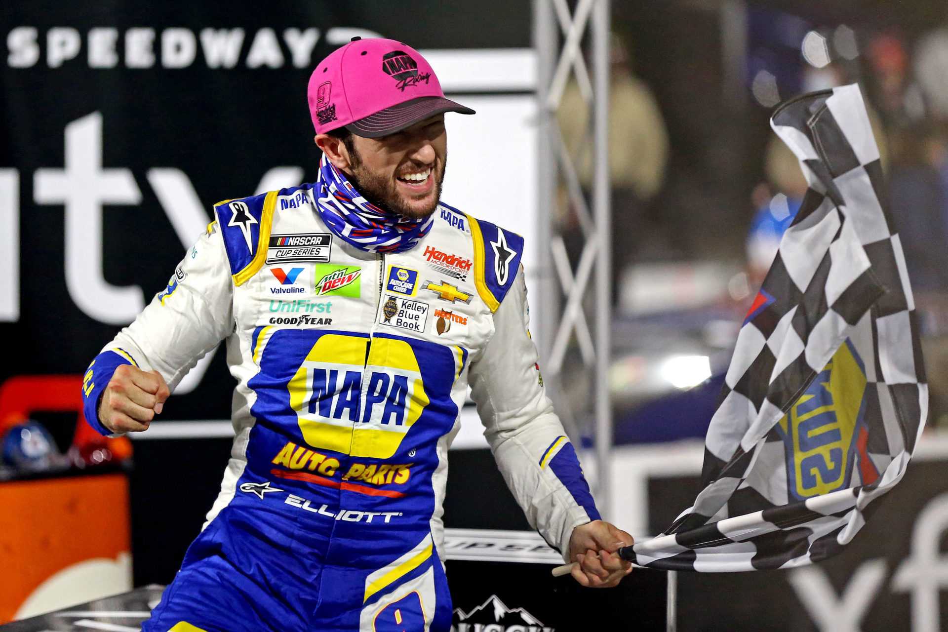 «La plus grande victoire de tous les temps pour nous» - Chase Elliott révèle l'importance de sa victoire en séries éliminatoires NASCAR à Martinsville