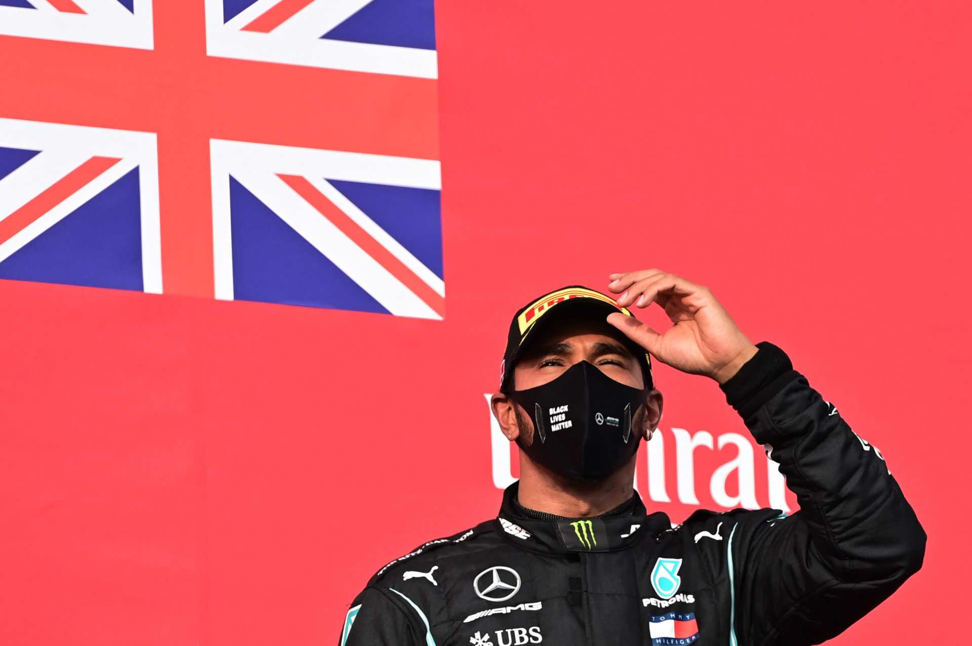 Lewis Hamilton s'apprête à remporter le septième titre du GP de Turquie