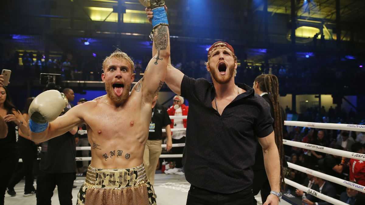 "Mon frère est le perdant le mieux payé en boxe" - Jake Paul dit que Floyd Mayweather ne devrait pas combattre Logan Paul