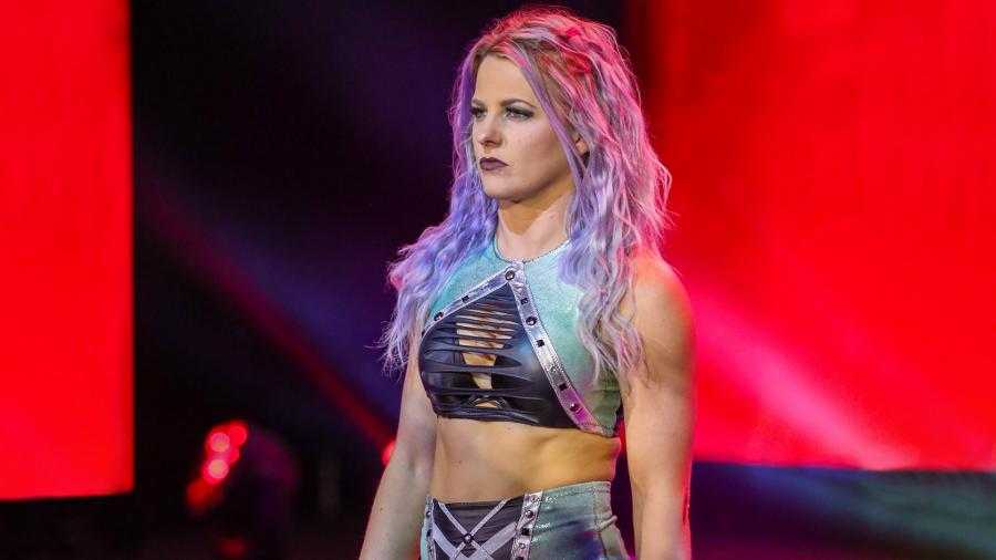 REGARDER: Candice LeRae venger sa perte en détruisant le char emblématique de Shotzi Blackheart sur WWE NXT