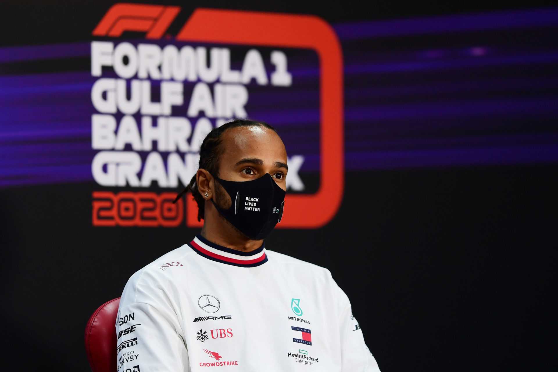 REGARDER: Lewis Hamilton oublie complètement le patron de l'équipe de F1 dans un moment gênant lors de la conférence de presse
