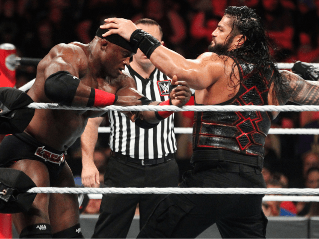 REGARDER: Quand la bagarre entre Roman Reigns et Bobby Lashley a apporté le chaos à Raw