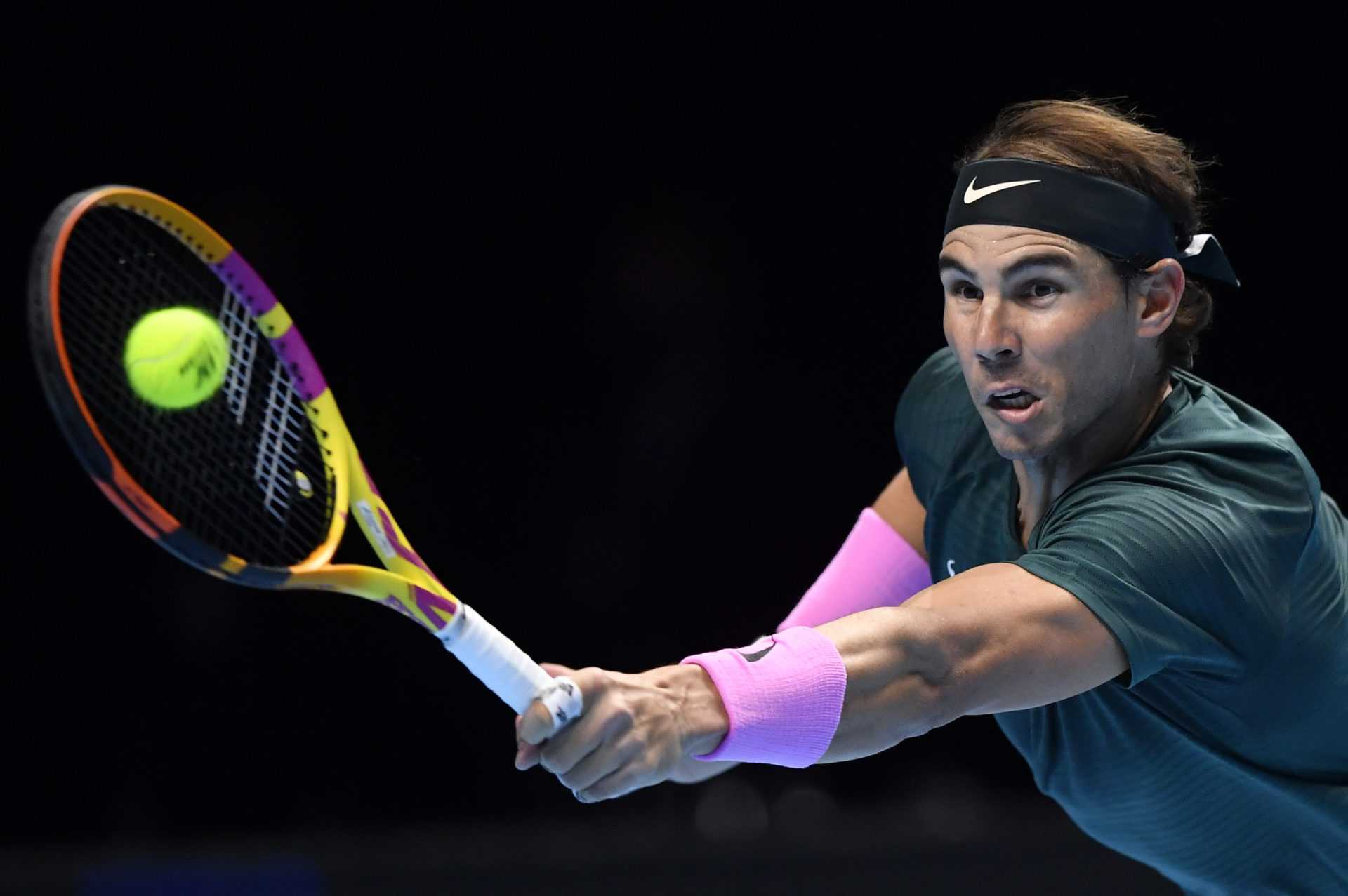 REGARDER: Rafael Nadal frappe un vainqueur ridicule du revers angulaire aux finales ATP 2020