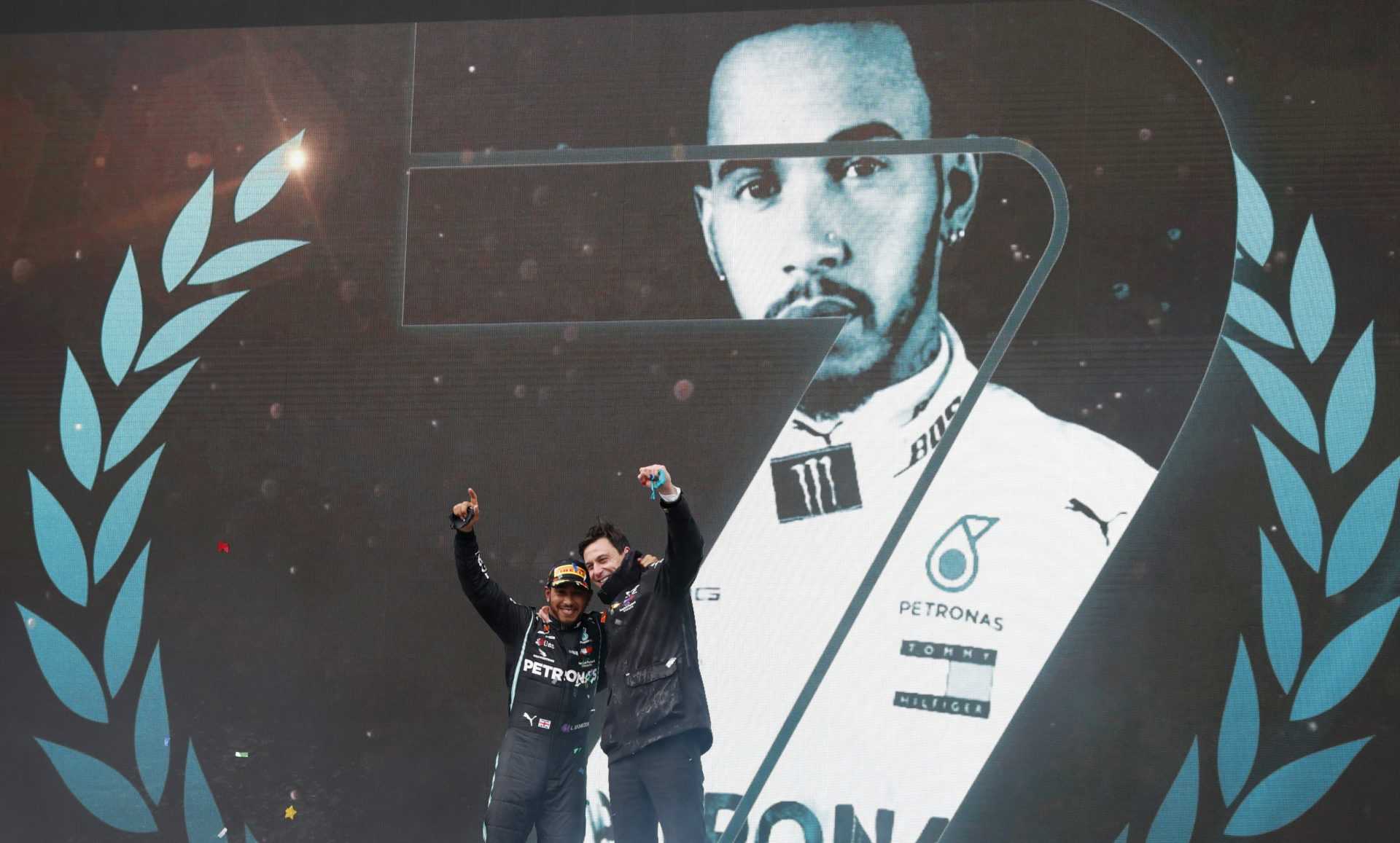 Toto Wolff explique la raison de l'échec de Epic Champagne sur le podium avec Lewis Hamilton