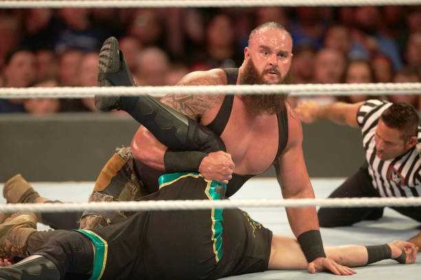 «Je pensais que nous allions faire un coup de circuit» - Braun Strowman revient sur son règne de championnat à la WWE