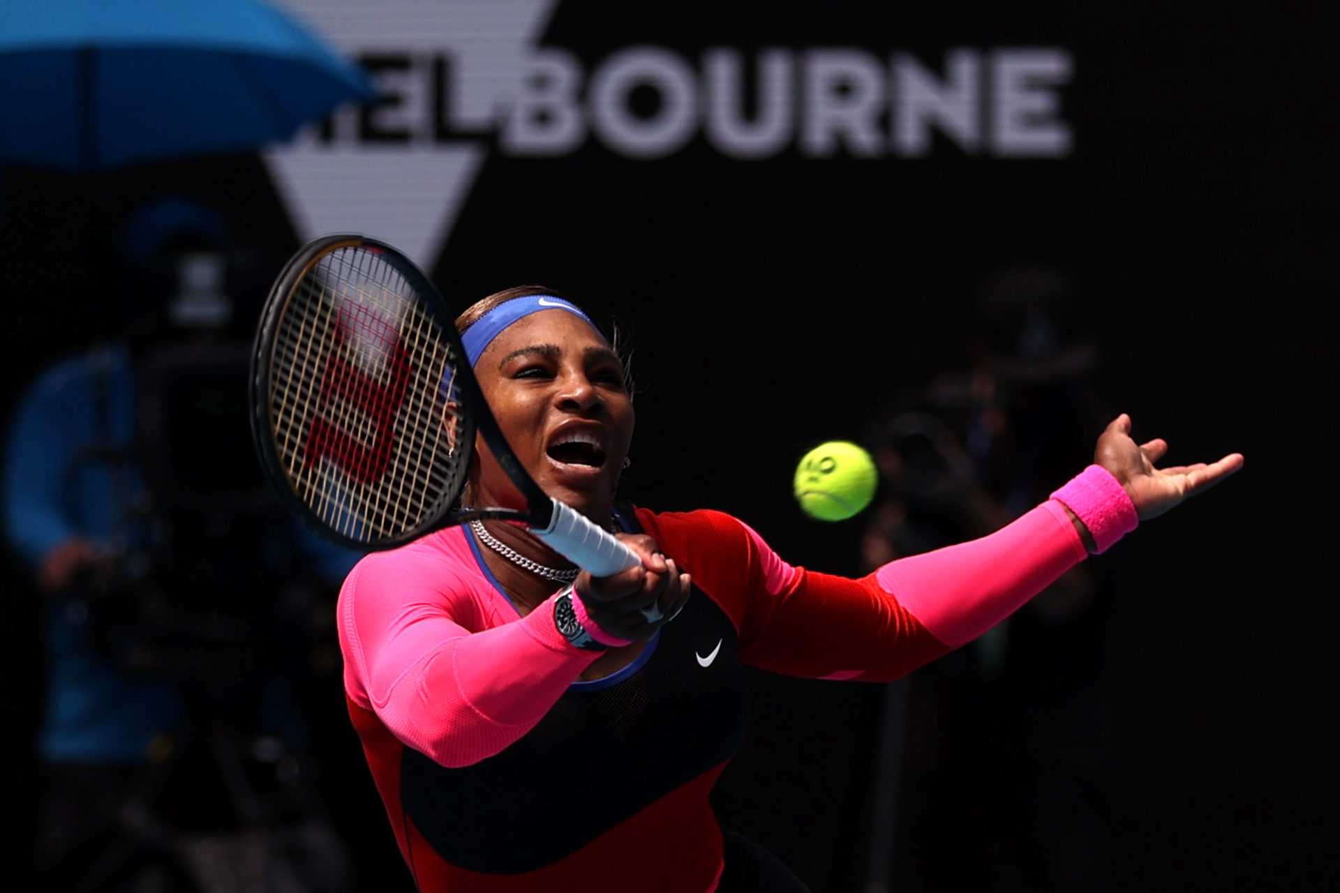 «Makes Me Calm and Confiant»: Serena Williams parle du soutien de sœur Venus à l'Open d'Australie 2021