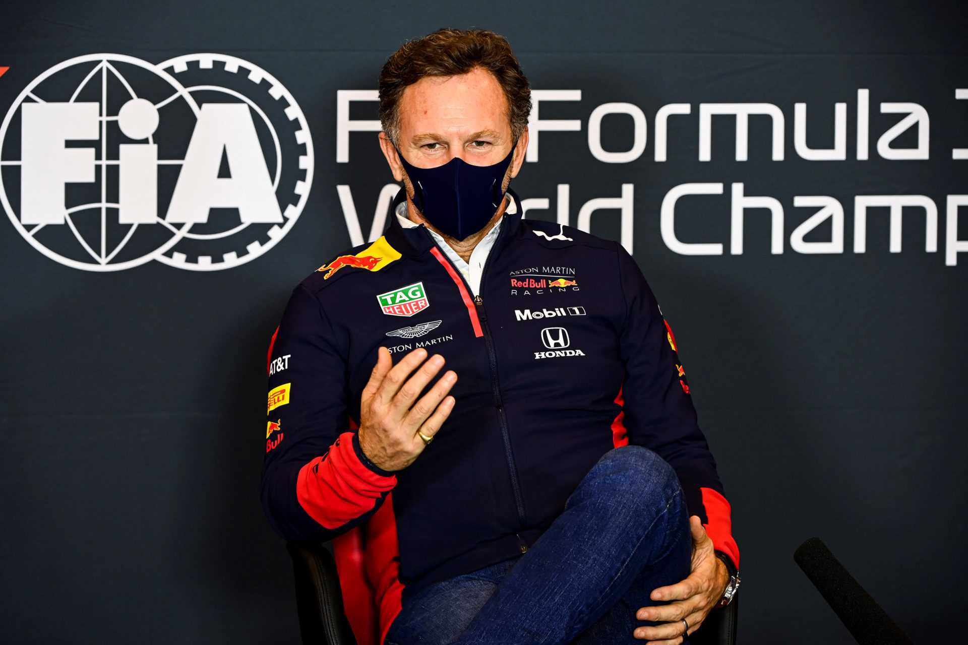 Hamilton et Vettel évitent les «risques inutiles» que prendrait Verstappen: Red Bull Boss Horner