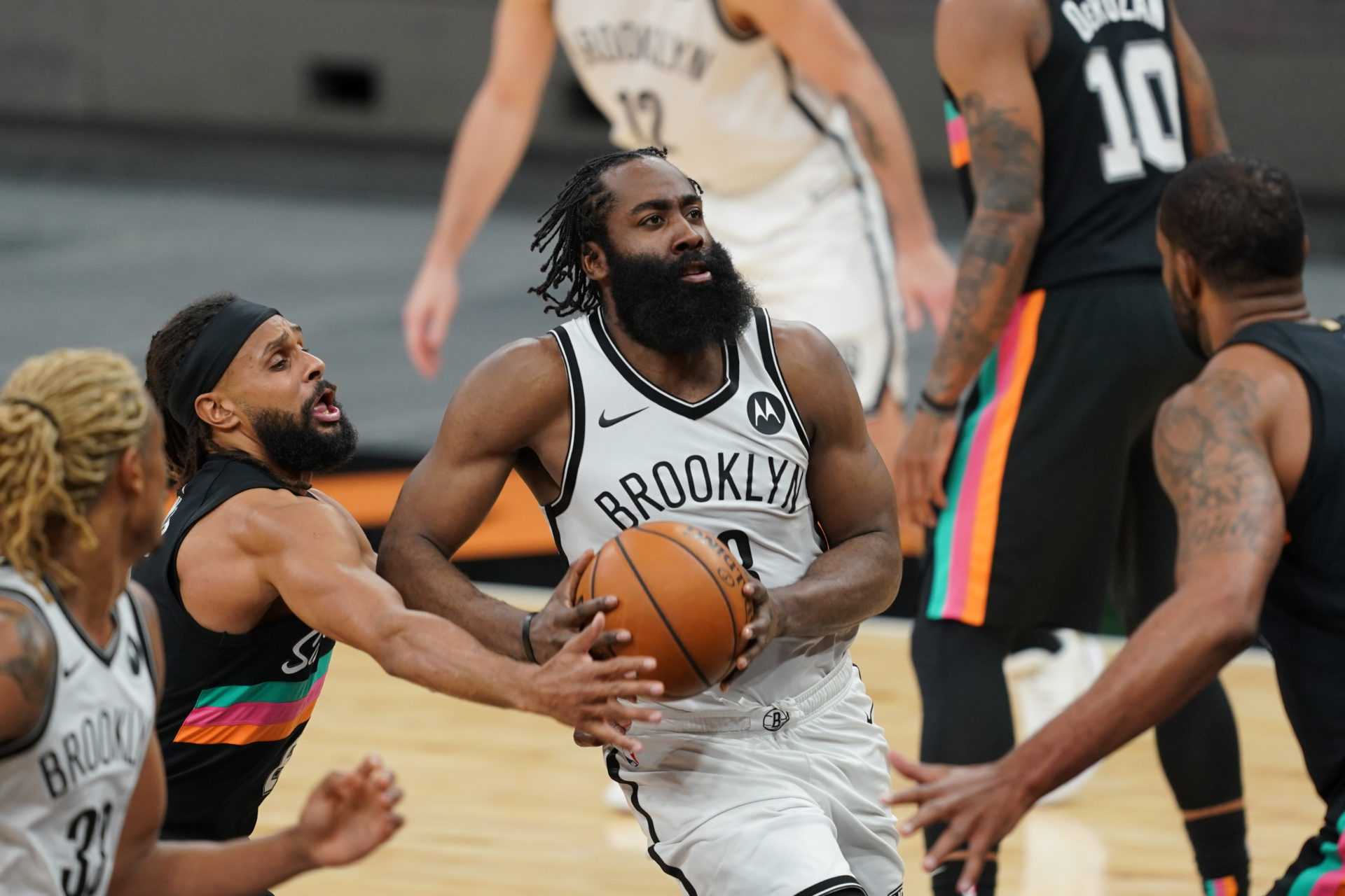 Draymond Green des Warriors donne son point de vue sur les Nets de Brooklyn en tant que meilleure équipe offensive de l'histoire de la NBA