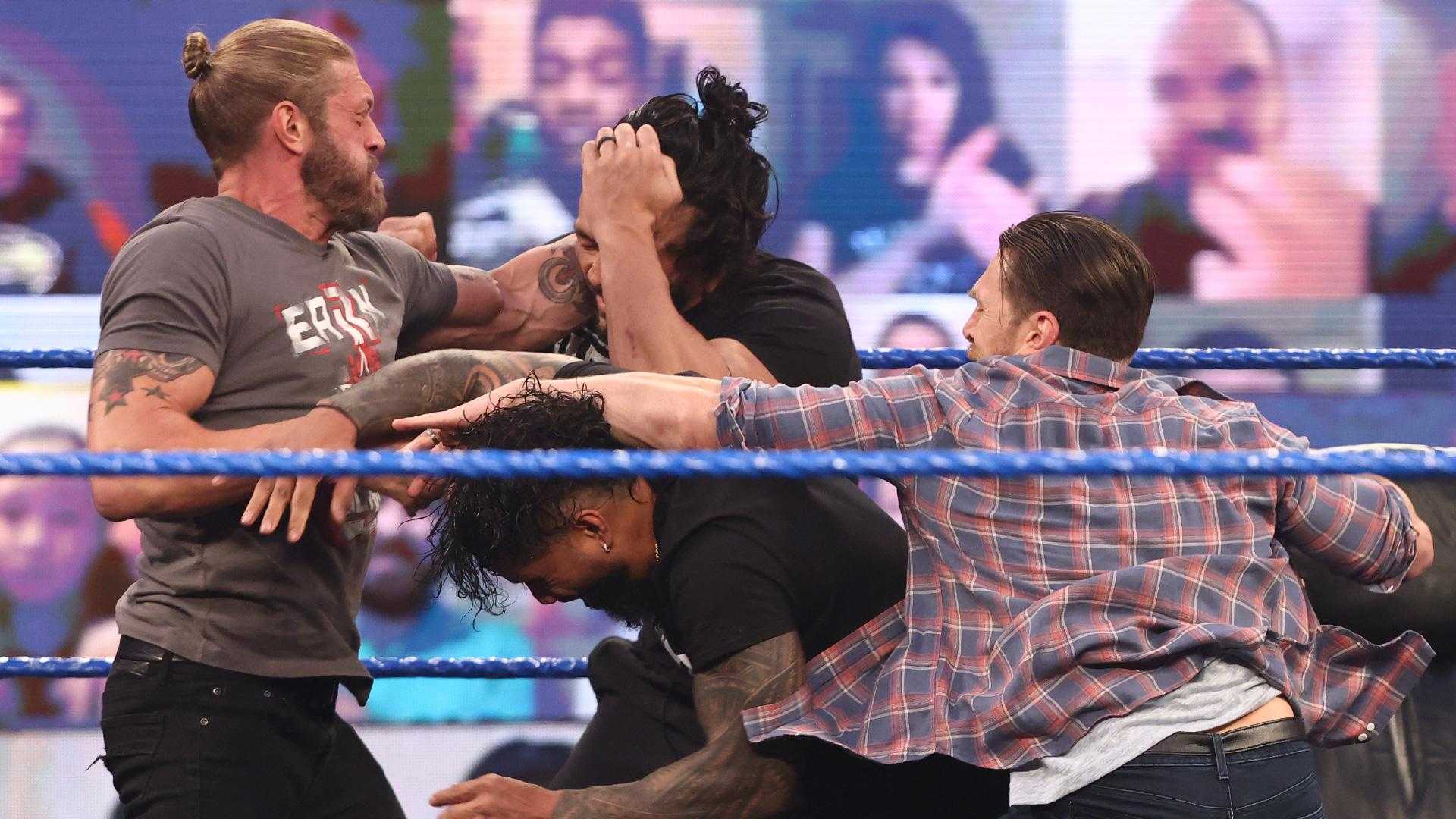 REGARDER: La fin chaotique de la WWE SmackDown alors que Edge, Roman Reigns et Daniel Bryan se lancent dans une bagarre