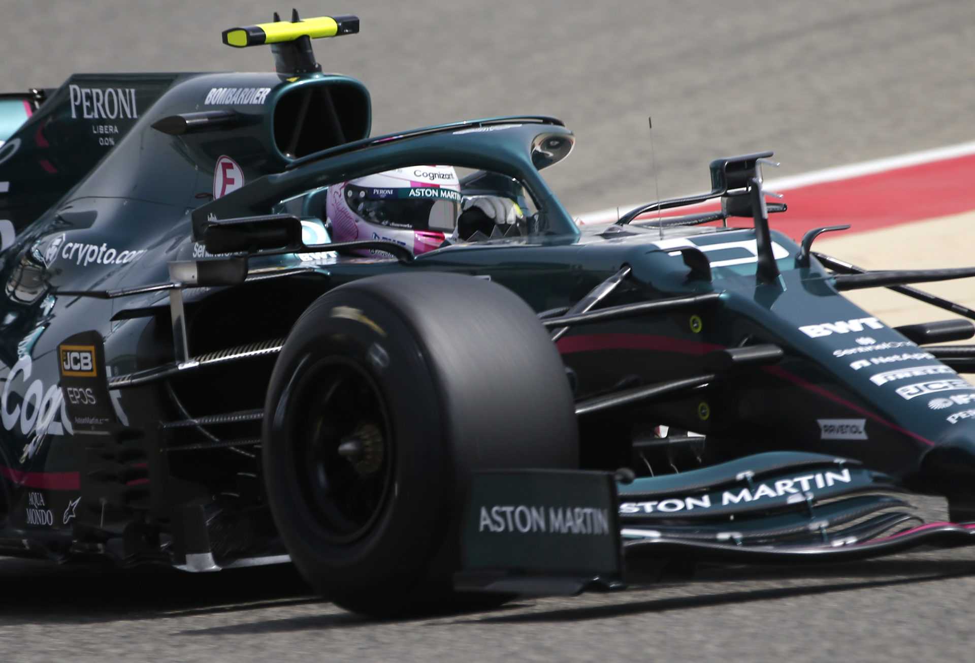 Vettel d'Aston Martin en action lors des essais de F1 à Bahreïn