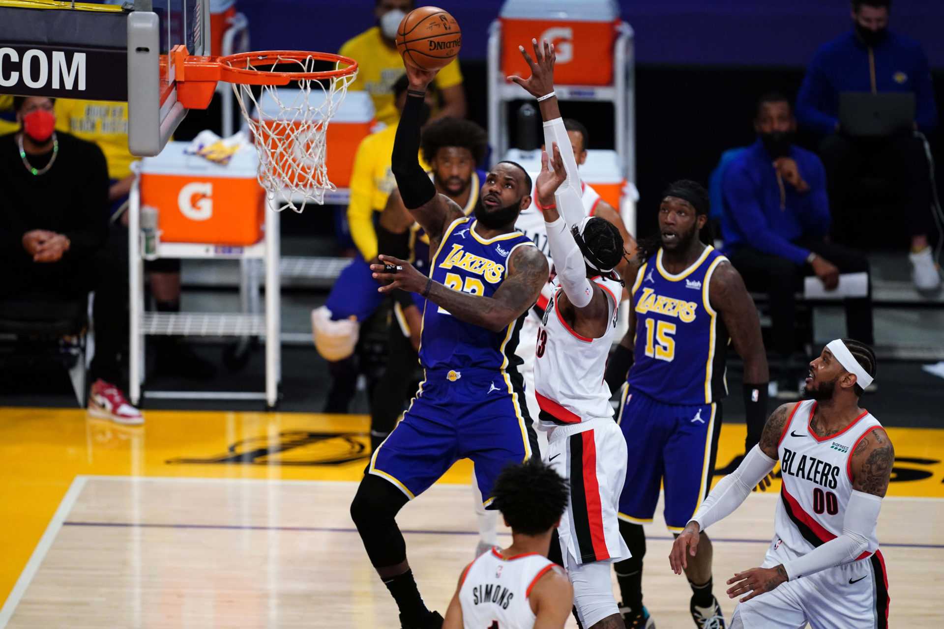 `` Dominez le jeu au plus haut niveau '' - Markieff Morris des Lakers explique pourquoi LeBron James est le leader du MVP
