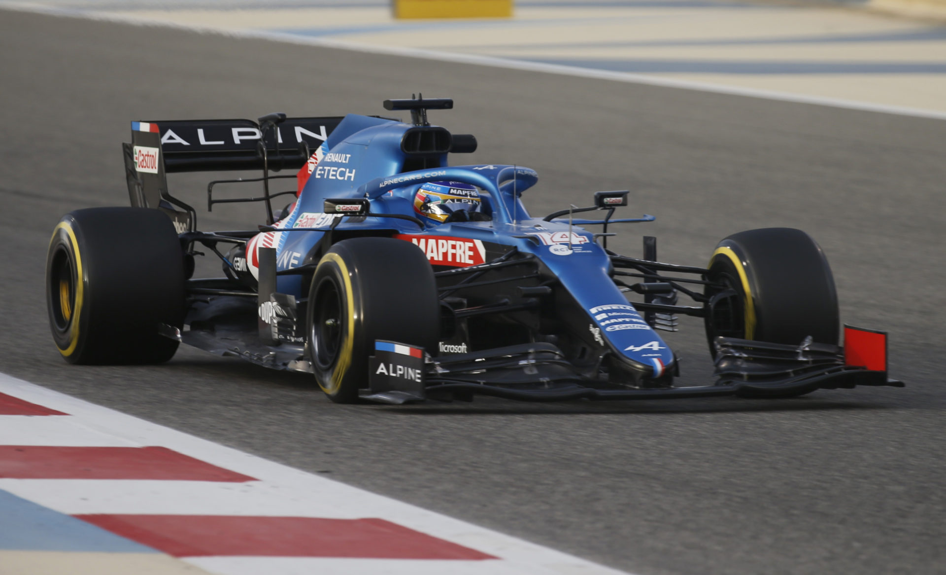 Fernando Alonso en action lors des tests de pré-saison avec Alpine
