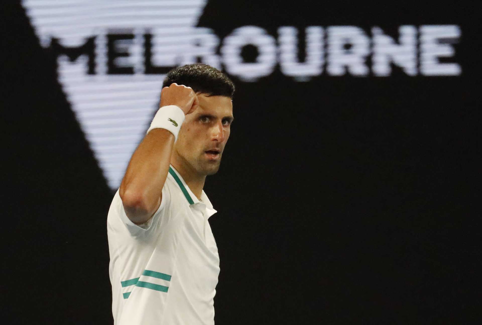 «Djokovic est un exemple»: Simona Halep salue le fait que Novak Djokovic ne renonce jamais à l'attitude