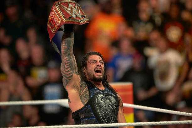 Roman Reigns en tant que Champion Universel de la WWE