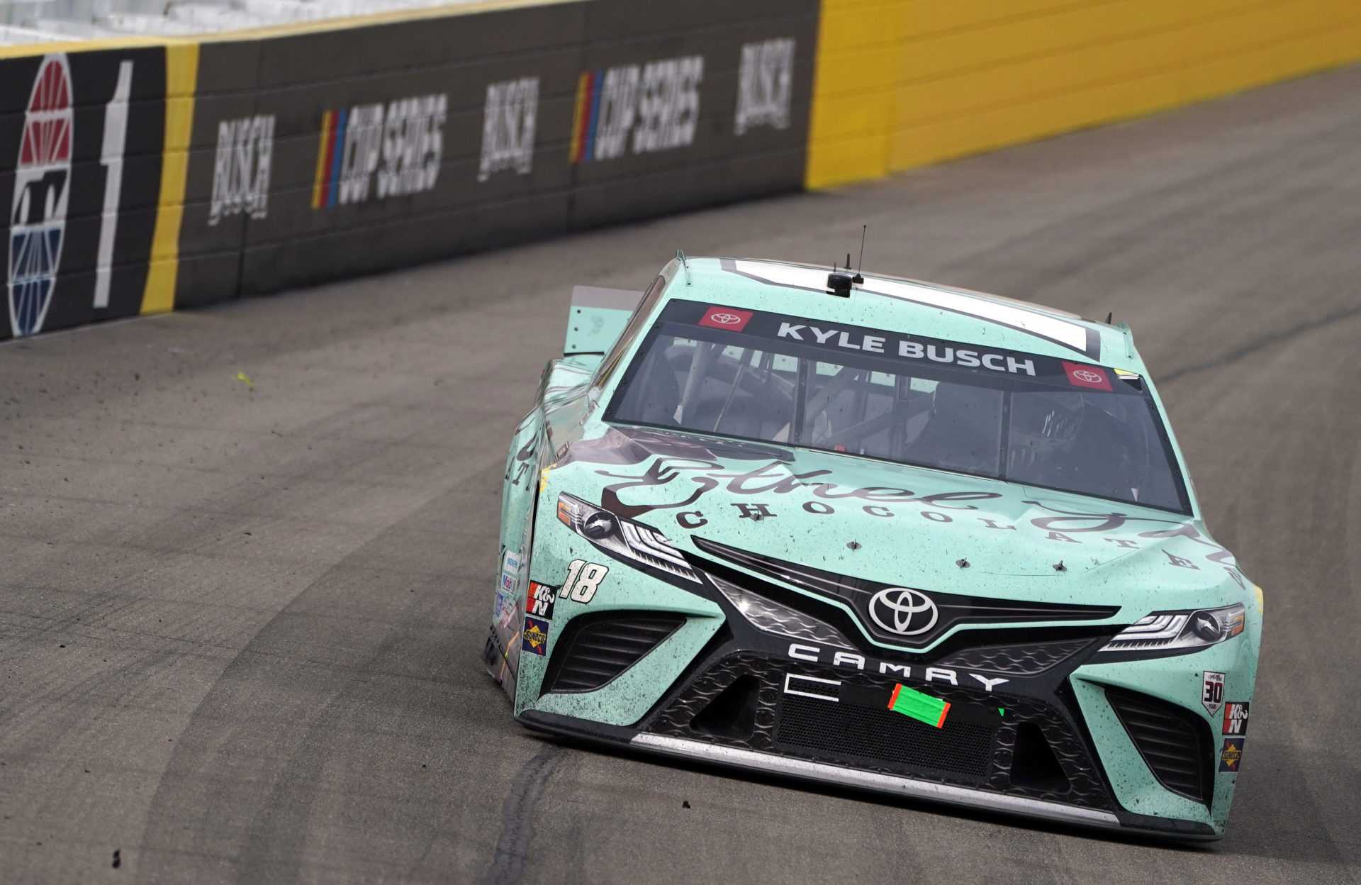 Kyle Busch dévoile un schéma de peinture unique M & M's pour la course NASCAR Cup Series à Atlanta
