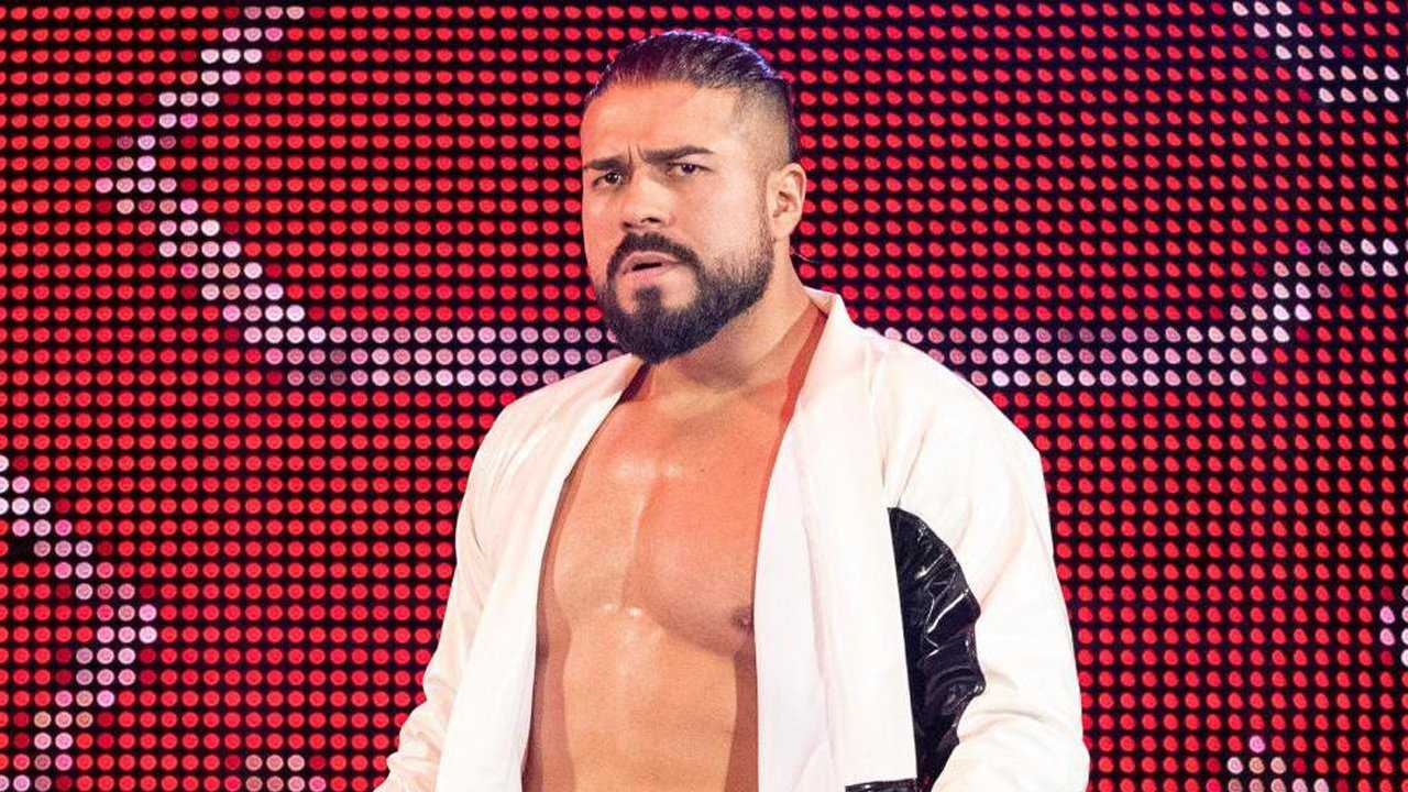 «J'ai fait beaucoup plus» - Andrade révèle pourquoi il a refusé une offre de 3 millions de dollars de la WWE