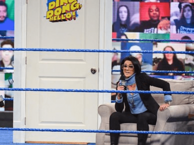 «Ça m'a juste semblé bizarre» - Bayley révèle sa réaction initiale lorsque la WWE l'a approchée pour un nouveau talk-show