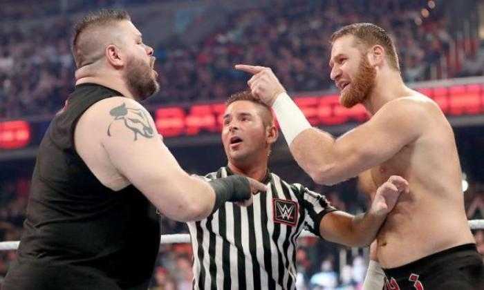 «J'ai quelques doutes» - Logan Paul révèle sa position sur la controverse entre la WWE et Sami Zayn après ses grands débuts