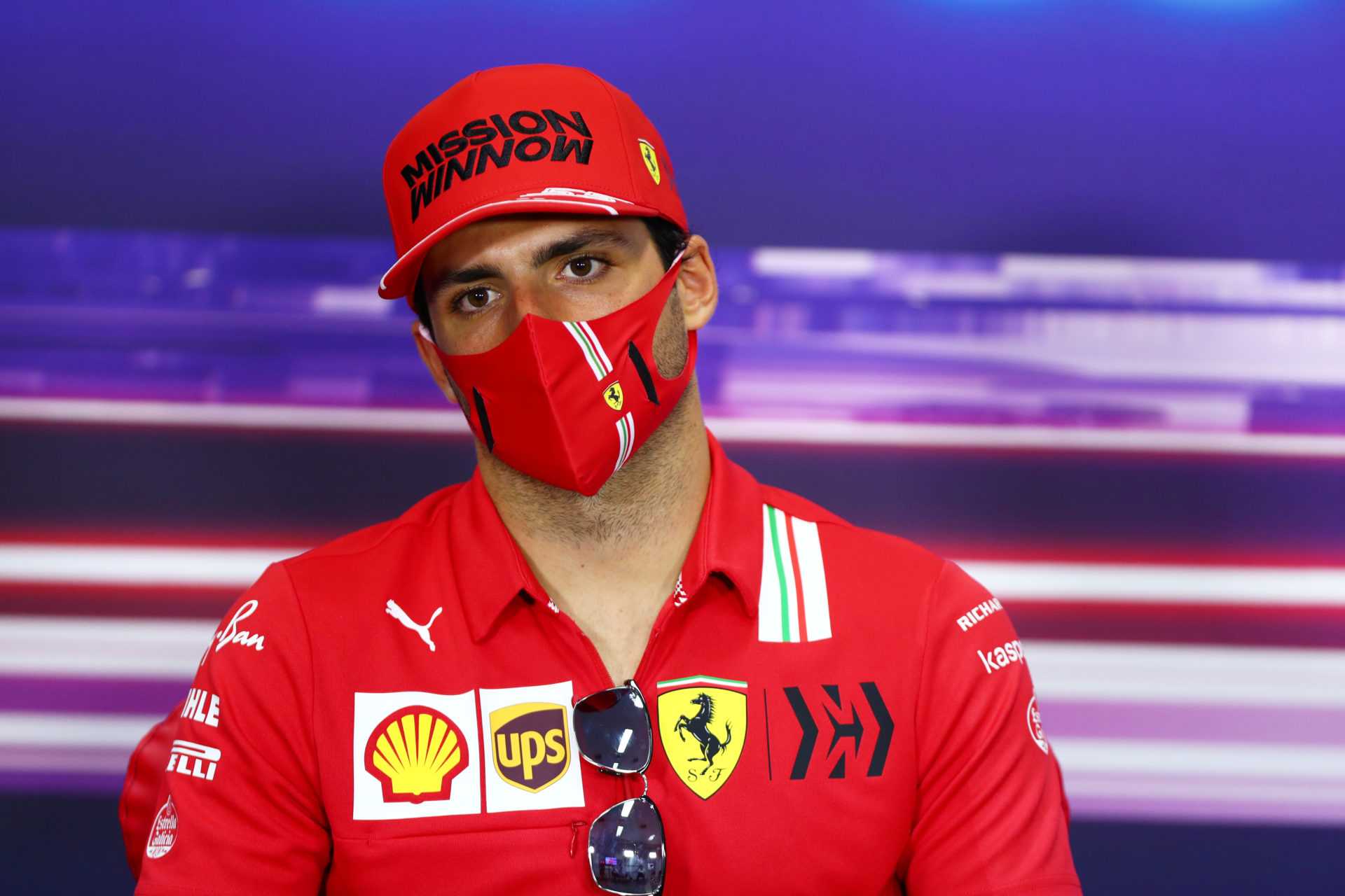 Pilote Ferrari Carlos Sainz lors de la conférence de presse