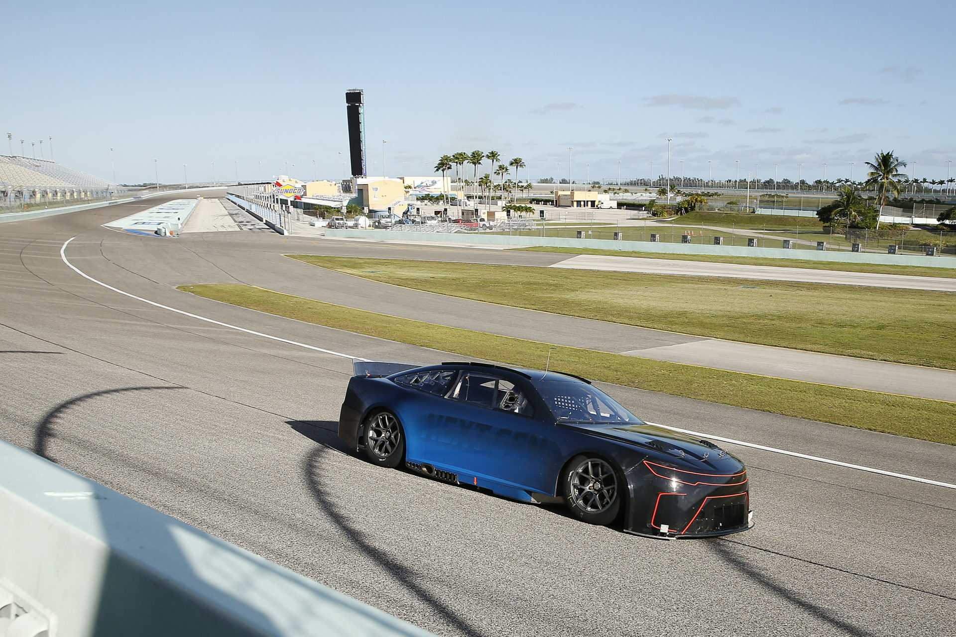 «Je roule toujours comme Darlington» - Tyler Reddick fait l'expérience de la voiture NASCAR Next Gen pour la première fois