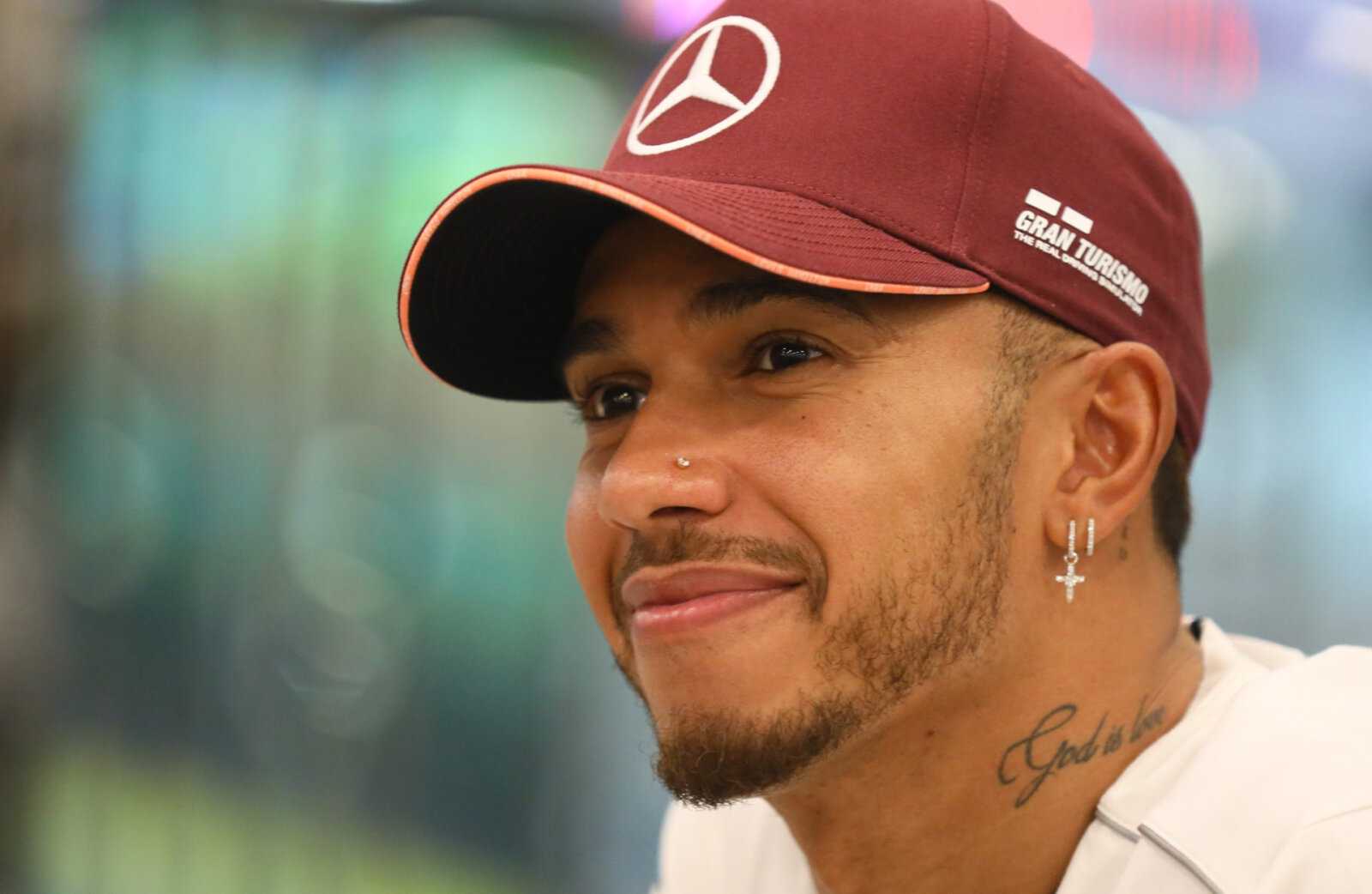 Lewis Hamilton lors d'une conférence de presse avant un GP de F1