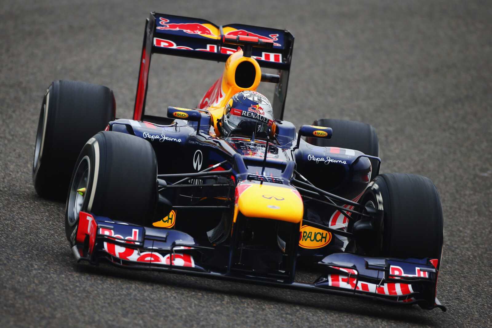 Le Red Bull de Sebastian Vettel en action en Chine