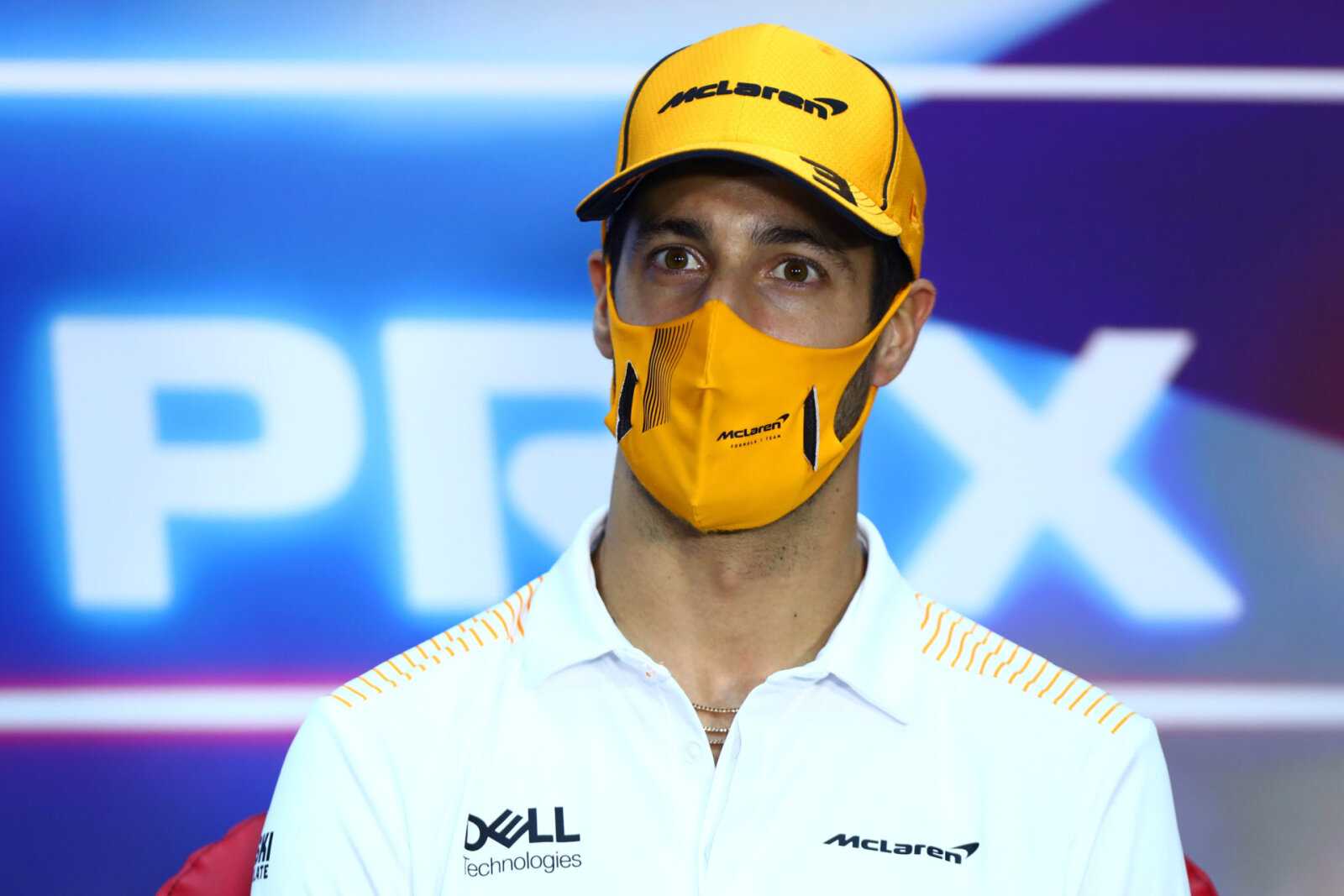 Daniel Ricciardo au presseur à Bahreïn