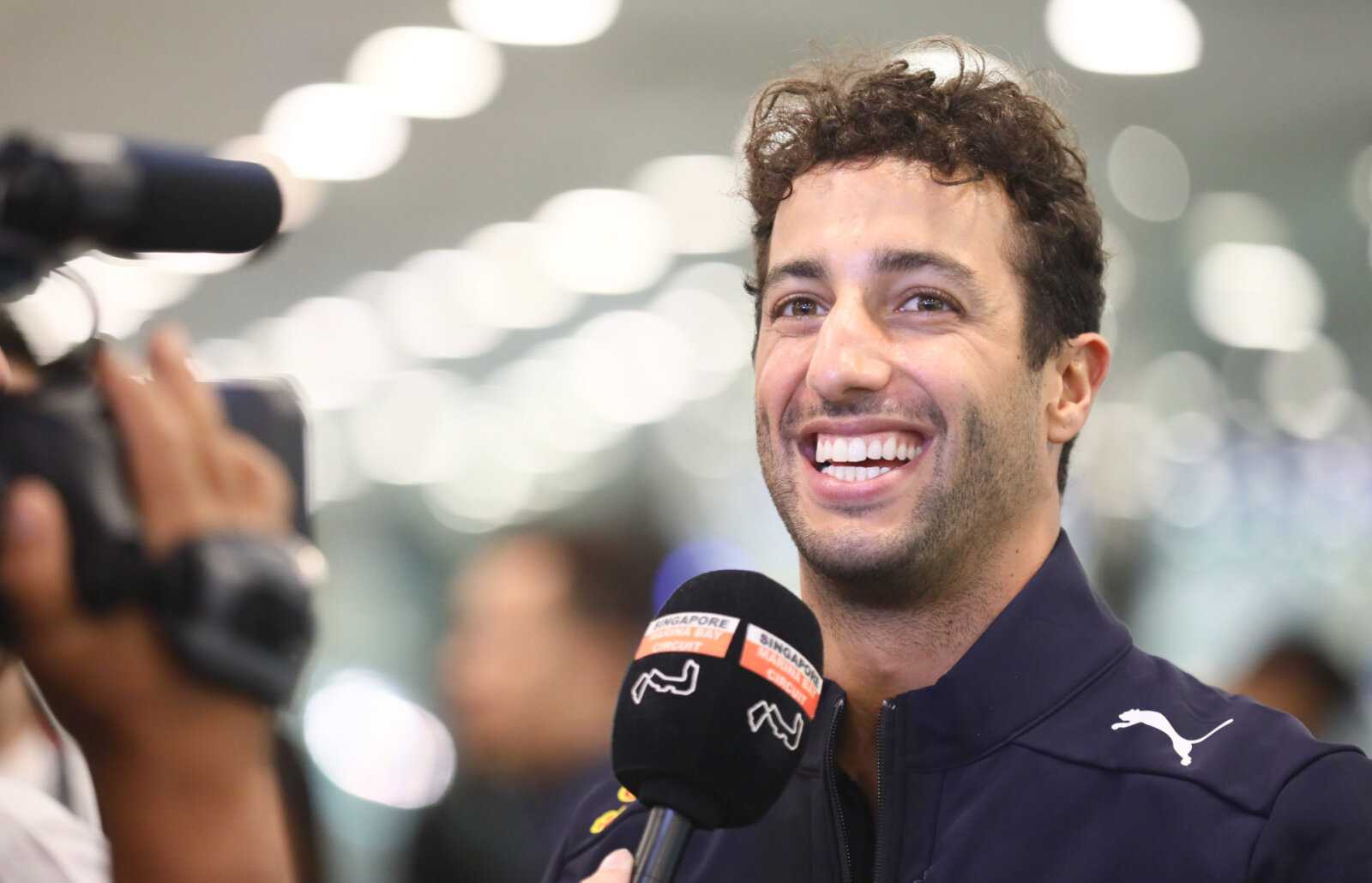 Conduire pour survivre: Daniel Ricciardo avoue la rivalité “ forcée ” de Netflix entre McLaren et Sainz